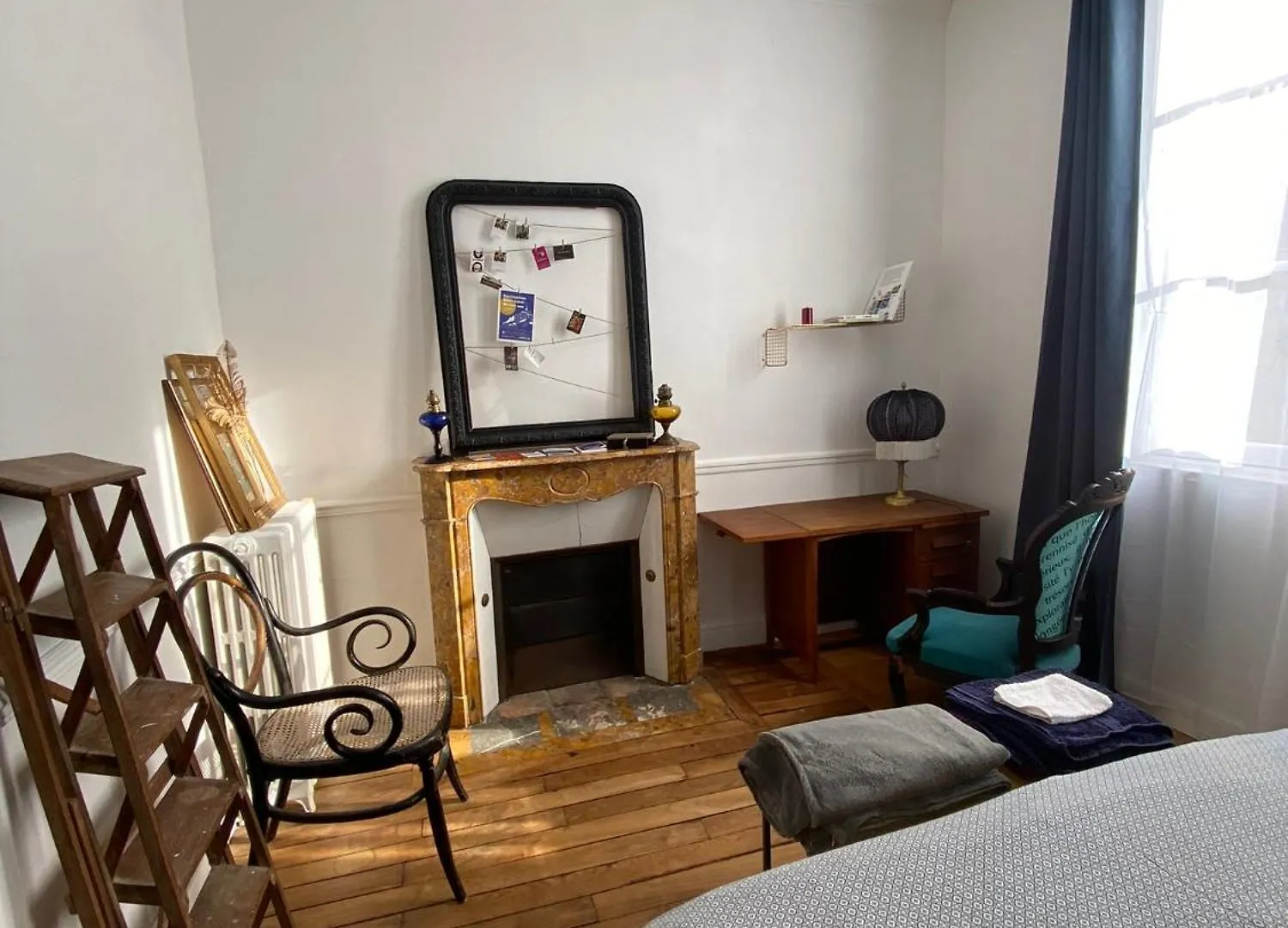 ベッド・アンド・ブレックファスト Chambre Bleue Et Or 16M2 Chez L'Habitant Dans Appartement 100M2 Centre Ville レンヌ